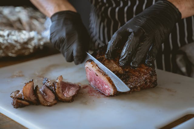Facas Artesanais para Churrasco: Guia Completo para Escolher a Melhor
