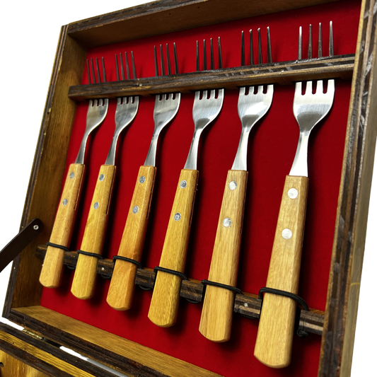 Kit Churrasco 12 Peças com Estojo de Madeira | 6 Facas + 6 Garfos