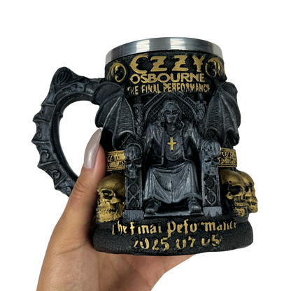 Caneca 3D Ozzy Osbourne - The Final Performance - Asas Morcego - Caveiras - 250ml - Aço Inox