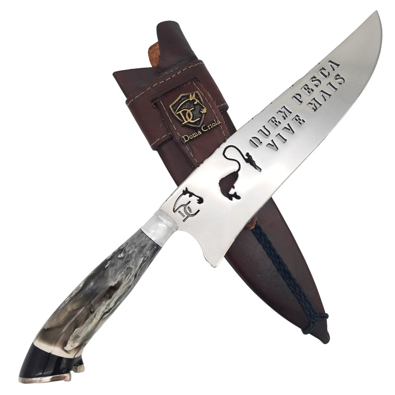 Faca Artesanal para Churrasco 8" Tema Pesca - Cutelaria Gaúcha Cabo Chifre Bovino