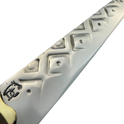 Faca Artesanal 11" - Lâmina Matrizada 3mm - Cabo Chifre de Cervo Legítimo Queimado - Guarda Latão Dourado - 33cm Total