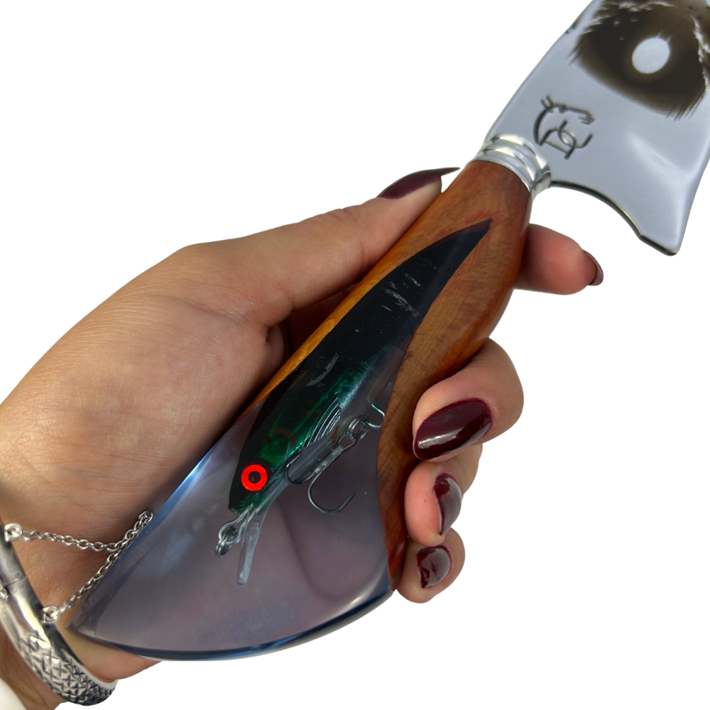 Faca Artesanal 8" Pesca - Gravação Laser Cena de Pesca - Cabo Resina com Isca Embutida