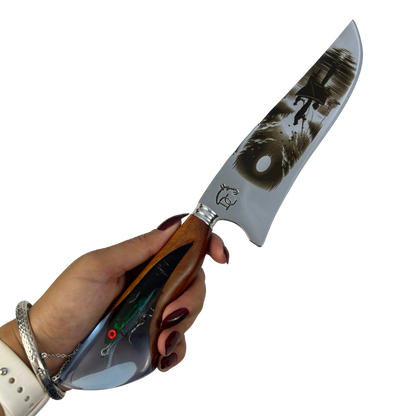 Faca Artesanal 8" Pesca - Gravação Laser Cena de Pesca - Cabo Resina com Isca Embutida