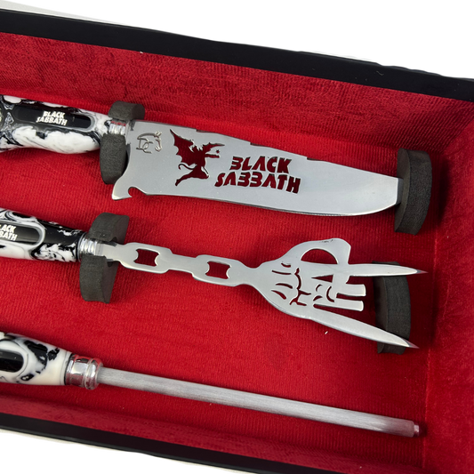 Kit Churrasco Black Sabbath Premium - Faca 8", Garfo, Chaira e 2 Copos Caveira - Edição Especial