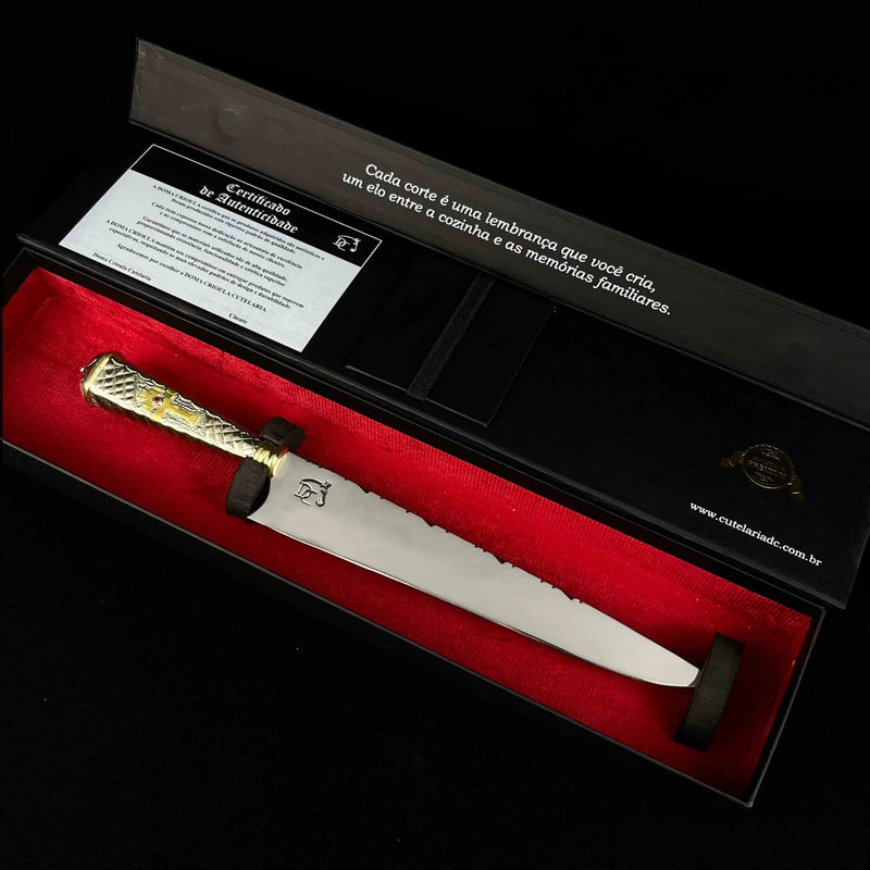 Faca Campeira Alpaca Talha Dourada 10" Aço 420C - Cruz Missioneira Cabo Metal Ornamentado