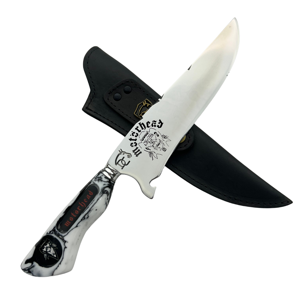Faca Artesanal Motörhead - Cabo Marmorizado Branco e Preto - Logo Gravado - Bainha Couro - Embalagem Premium | Doma Crioula Cutelaria Artesanal