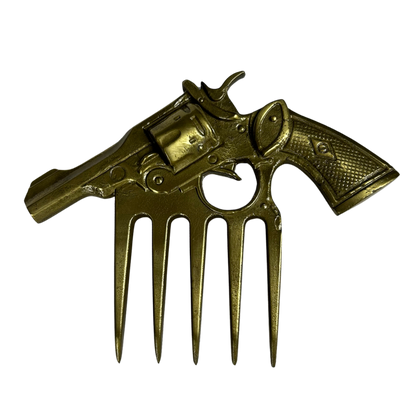 Garra em Formato de Arma Dourada com Suporte - Acabamento Ouro Envelhecido - Base Madeira Preta