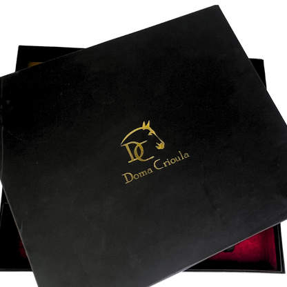 Kit Baralho Premium - Tábua Ás de Copas + Faca 8 Polegadas - Caixa Presente Exclusiva