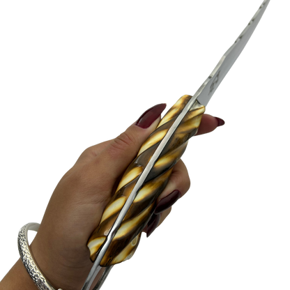 Faca Artesanal 8" Full Tang - Lâmina 3mm - Cabo Chifre de Cervo Trabalhado - Detalhes Maçarico - Guarda Circular Aço