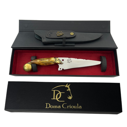 Faca Artesanal 7" - Lâmina 3mm - Cabo Chifre de Cervo Queimado - Guarda Javali Latão - Ponta Latão Dourado - 30cm Total