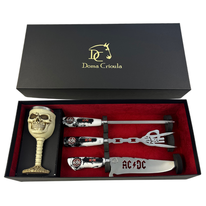 Kit AC/DC Premium - Faca 8", Garfo, Chaira e Taça Caveira em Resina - Edição Especial