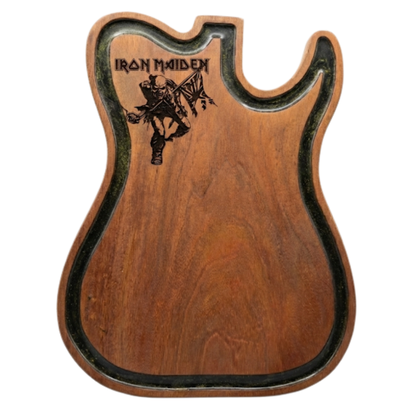 Tábua de Corte Artesanal Personalizada Iron Maiden - Madeira Nobre