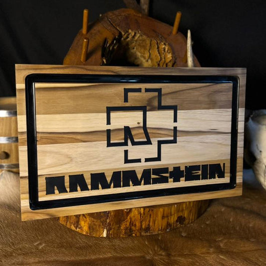Tábua de Madeira Personalizada Rammstein - 45,5cm x 27cm