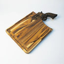 Tábua de Churrasco Artesanal Madeira Teka - Cabo Revólver Esculpido