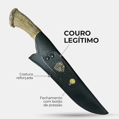 Bainha preta de couro legítimo da faca Cervo, com costura reforçada, emblema Doma Crioula e botão de pressão