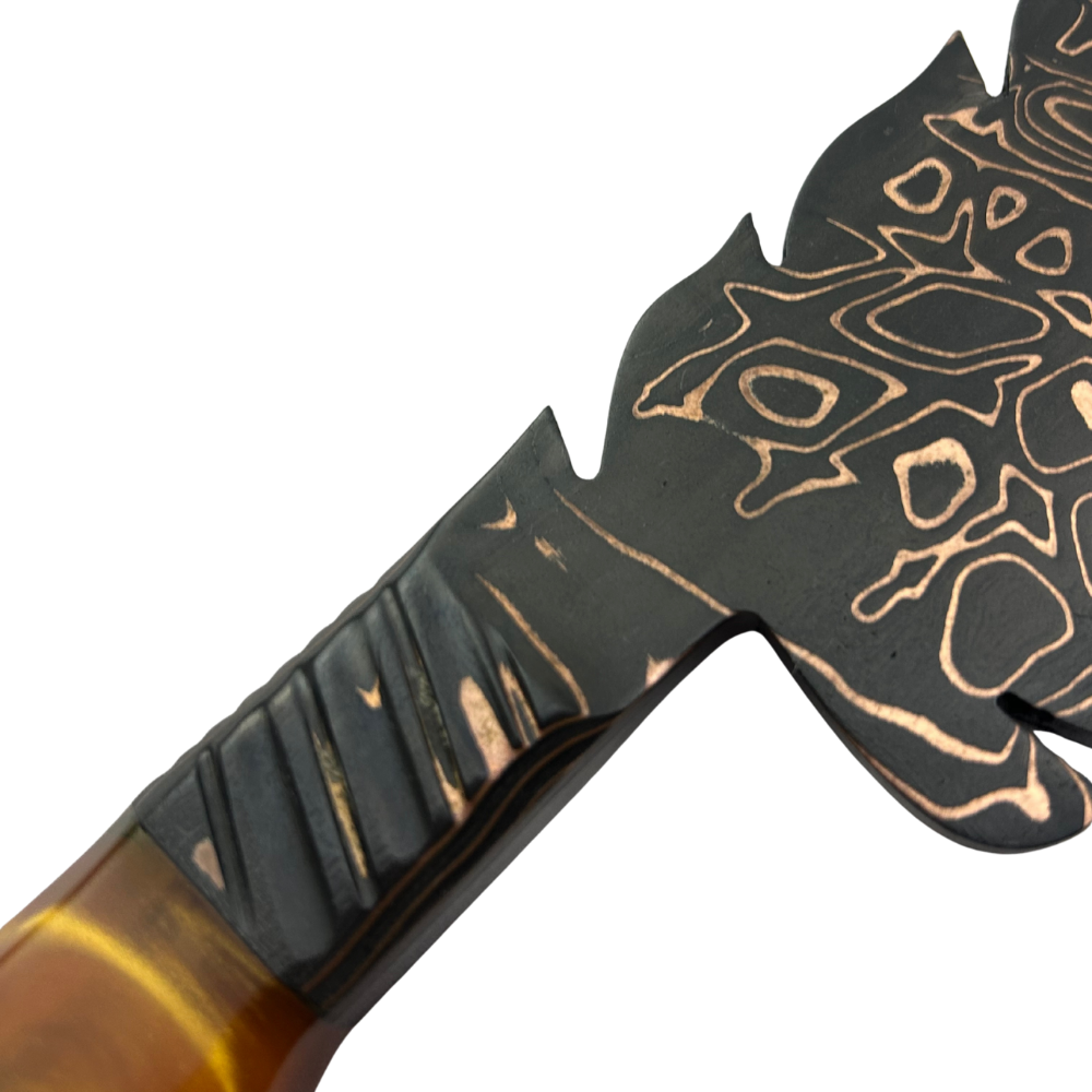 Faca Artesanal Tiger Damasco com Cobre - Cabo Resina Brilha no Escuro - Flocos e Placa - Peça Única Exclusiva