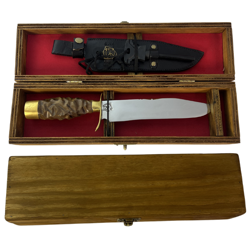 Faca Tática 8" Aço Inox 420C - Cabo Madeira Esculpida - Detalhes Latão Dourado - Caixinha Madeira Vermelha - Personalização Laser Grátis