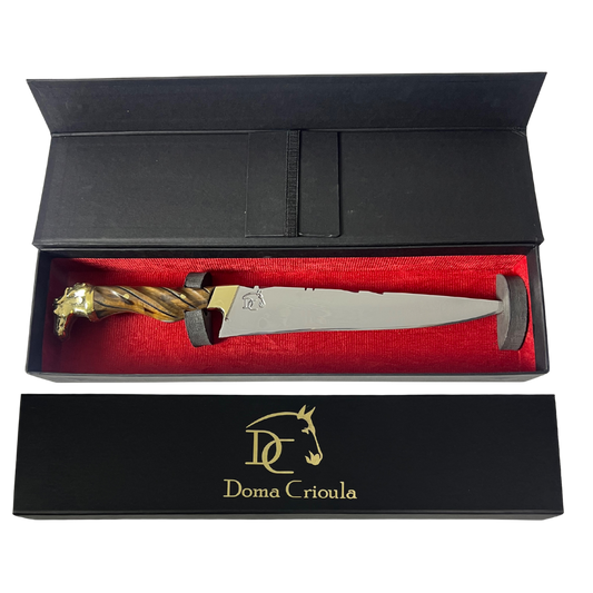 Faca Campeira Artesanal 9 Polegadas - Cabo Madeira Full Tang - Guarda e Pomo em Latão