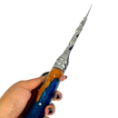 Faca Forjada Aço Inox 420c - 20" - Cabo Full Tang Invertido Nó de Pinho e Resina Azul