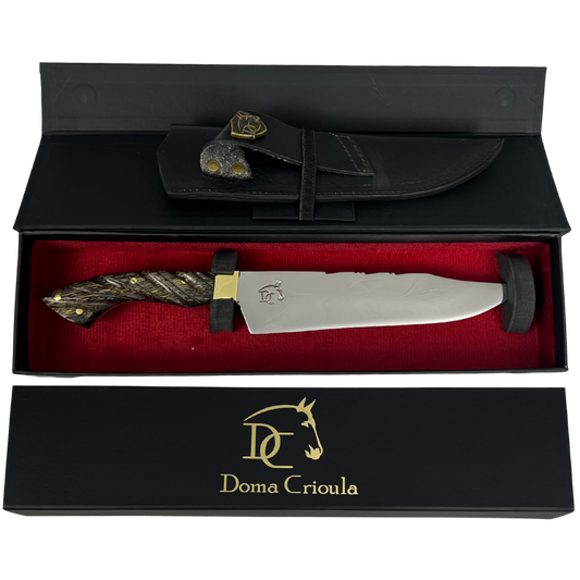 Faca Artesanal 8,5" Full Tang - Cabo Madeira Tucumã - Guarda em Latão