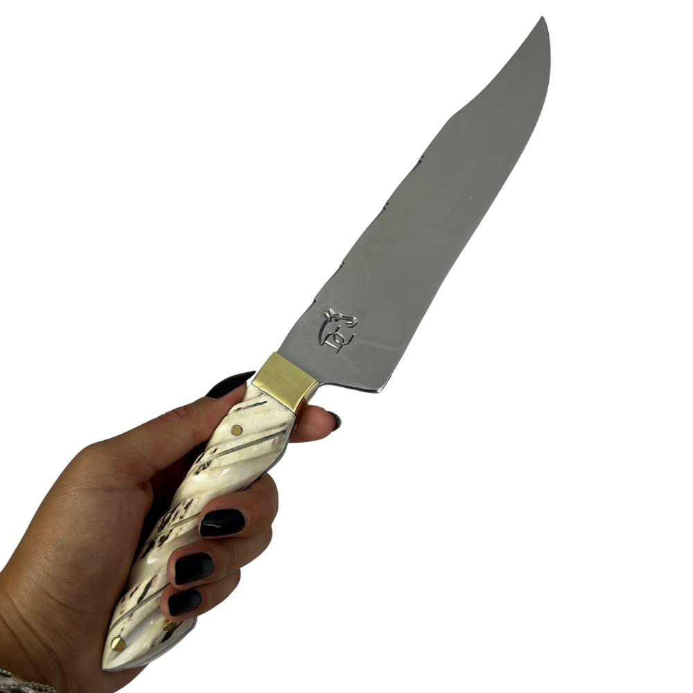 Faca Artesanal 8,5" - Cabo em Chifre de Cervo Natural - Guarda em Latão - Personalização Grátis