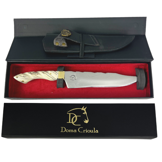 Faca Artesanal 8,5" - Cabo em Chifre de Cervo Natural - Guarda em Latão - Personalização Grátis