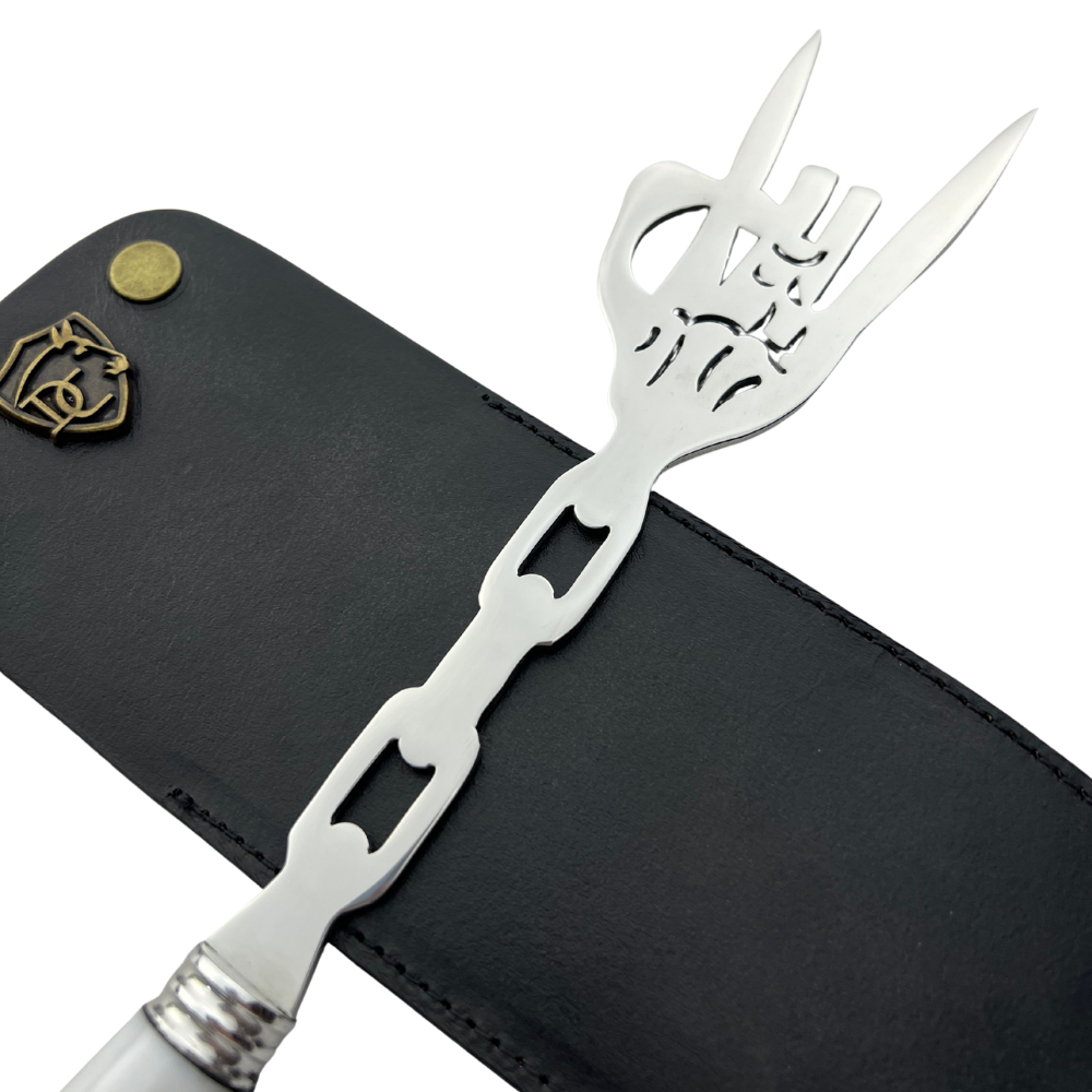 Garfo Artesanal Rock 'n' Roll - Aço Inox com Design Vazado - Cabo em Resina Marmorizada - Coleção Rock Legends