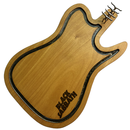 Tábua de Corte Artesanal Guitarra Black Sabbath - Madeira Nobre com Suporte Garfos - Coleção Rock Legends